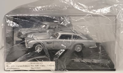 Lot Aston Martin Bond Slot Car