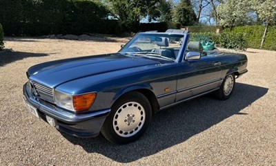 Lot 1987 Mercedes-Benz 300 SL