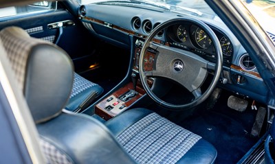 Lot 1987 Mercedes-Benz 300 SL