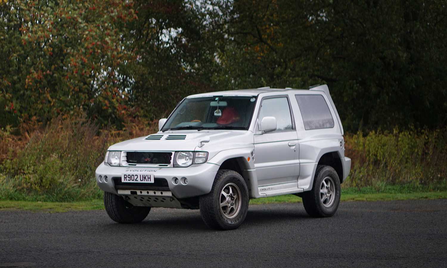 Lot 1997 Mitsubishi Pajero Evolution