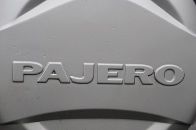 Lot 1997 Mitsubishi Pajero Evolution