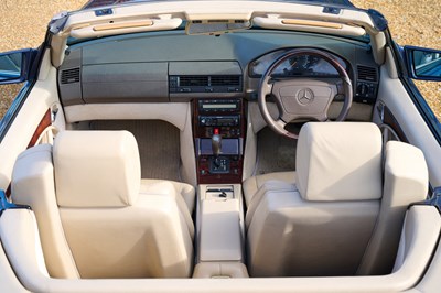 Lot 1996 Mercedes-Benz SL280