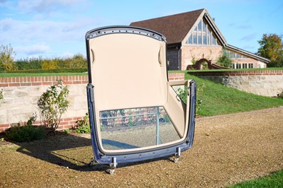 Lot 1996 Mercedes-Benz SL280