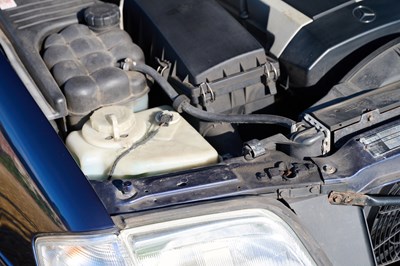 Lot 1996 Mercedes-Benz SL280