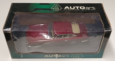 Lot Aston Martin DB5 Model