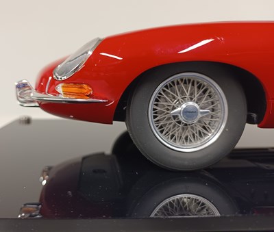 Lot Jaguar E-Type Model