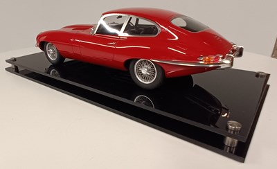 Lot Jaguar E-Type Model