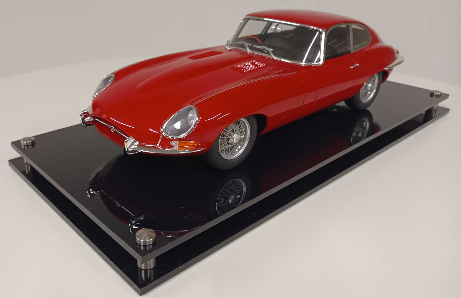 Lot Jaguar E-Type Model