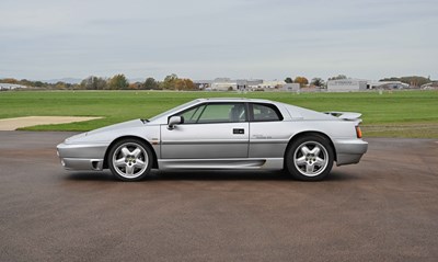 Lot 1990 Lotus Esprit Turbo SE