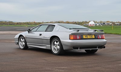 Lot 1990 Lotus Esprit Turbo SE
