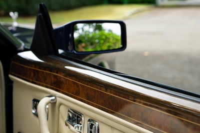 Lot 2001 Rolls-Royce Corniche V