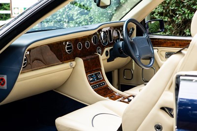 Lot 2001 Rolls-Royce Corniche V