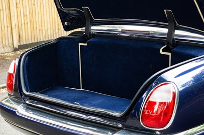 Lot 2001 Rolls-Royce Corniche V