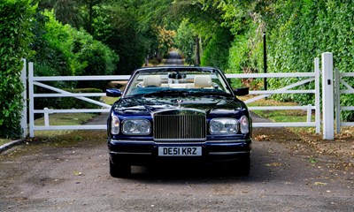 Lot 2001 Rolls-Royce Corniche V