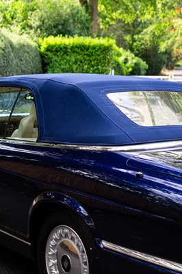 Lot 2001 Rolls-Royce Corniche V