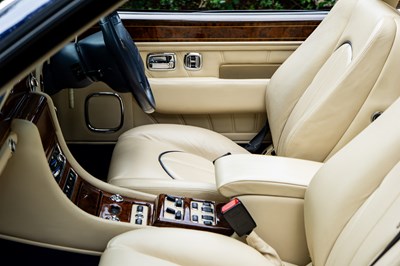 Lot 2001 Rolls-Royce Corniche V