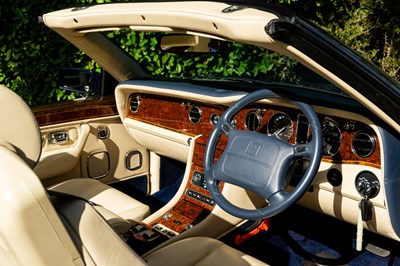 Lot 2001 Rolls-Royce Corniche V