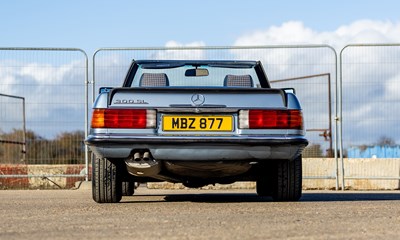 Lot 1987 Mercedes-Benz 300 SL