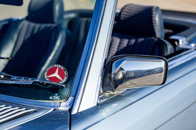 Lot 1987 Mercedes-Benz 300 SL