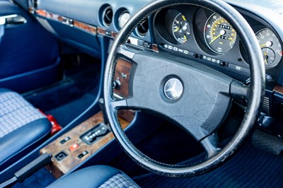 Lot 1987 Mercedes-Benz 300 SL