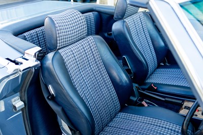 Lot 1987 Mercedes-Benz 300 SL