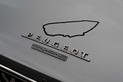 Lot 1973 Peugeot 504 Coupé