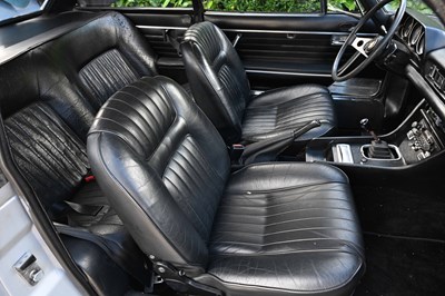 Lot 1973 Peugeot 504 Coupé