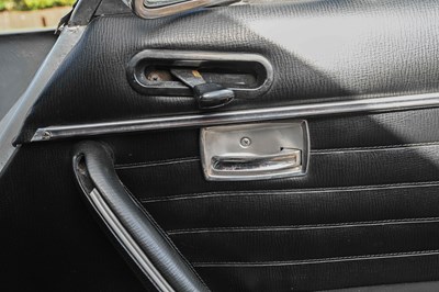 Lot 1973 Peugeot 504 Coupé