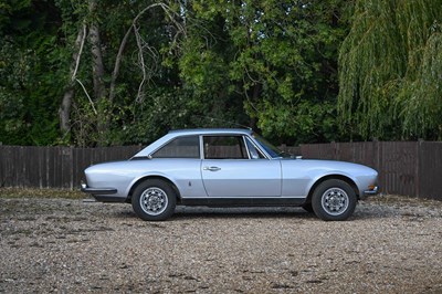 Lot 1973 Peugeot 504 Coupé