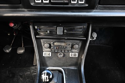 Lot 1973 Peugeot 504 Coupé