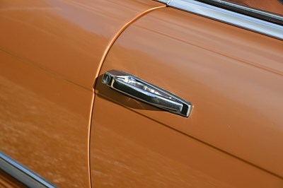 Lot 1972 Mercedes-Benz 350 SLC