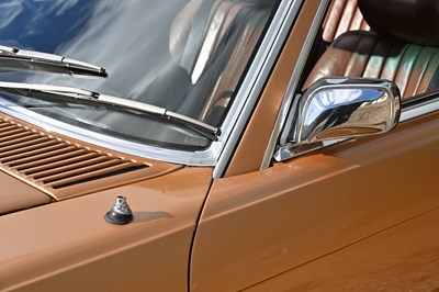 Lot 1972 Mercedes-Benz 350 SLC