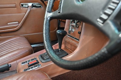 Lot 1972 Mercedes-Benz 350 SLC