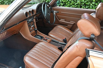 Lot 1972 Mercedes-Benz 350 SLC