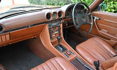 Lot 1972 Mercedes-Benz 350 SLC