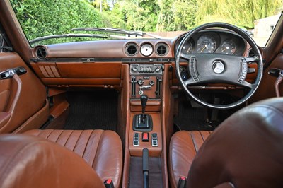 Lot 1972 Mercedes-Benz 350 SLC