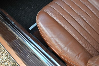 Lot 1972 Mercedes-Benz 350 SLC