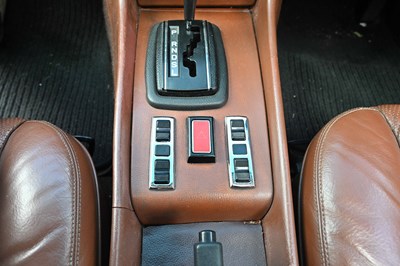 Lot 1972 Mercedes-Benz 350 SLC