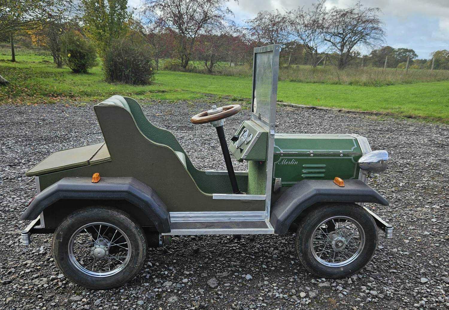 Lot Rolls Royce child’s electric car