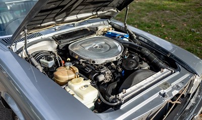 Lot 1987 Mercedes-Benz 420 SL