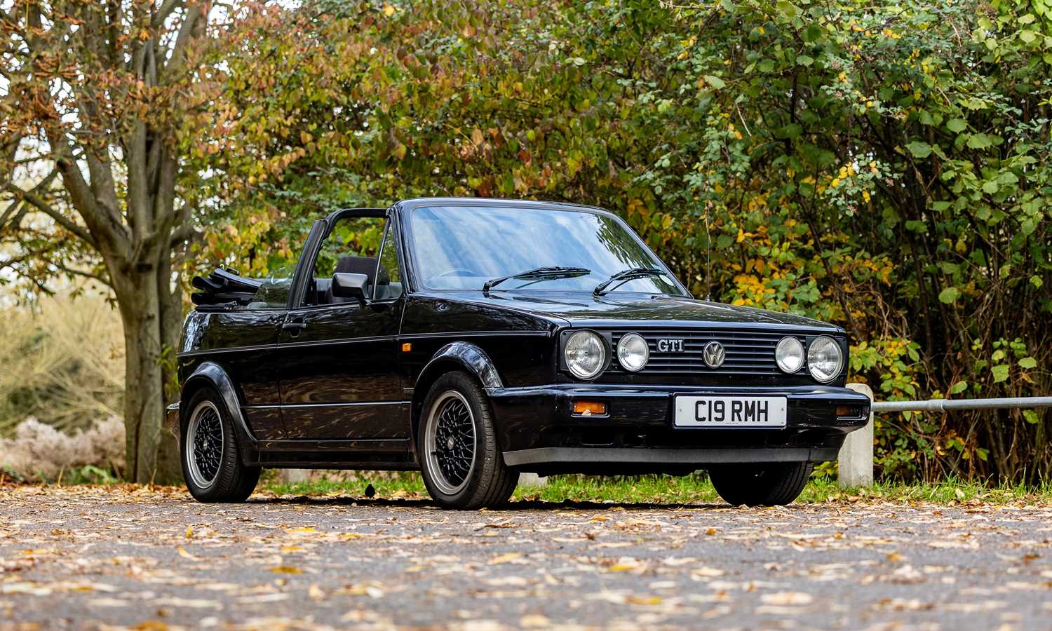 Lot 118 - 1993 Volkswagen Golf GTi Cabriolet Sportline Edition