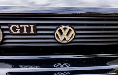 Lot 1993 Volkswagen Golf GTi Cabriolet Sportline Edition