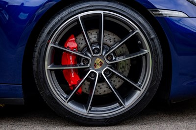 Lot 2019 Porsche 911/992 Carrera 4S