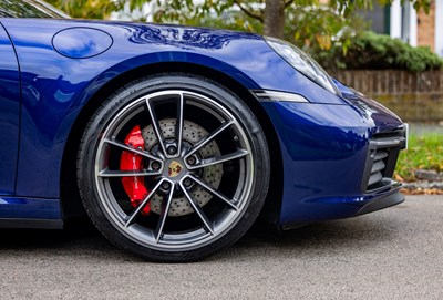 Lot 2019 Porsche 911/992 Carrera 4S