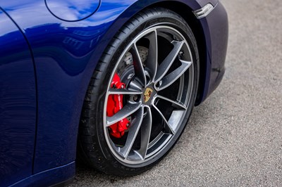 Lot 2019 Porsche 911/992 Carrera 4S