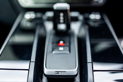 Lot 2019 Porsche 911/992 Carrera 4S