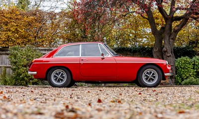 Lot 110 - 1972 MGB GT