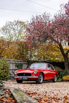Lot 110 - 1972 MGB GT