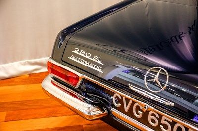 Lot 1968 Mercedes-Benz 280 SL ‘Pagoda’ (W113)