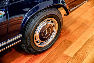 Lot 1968 Mercedes-Benz 280 SL ‘Pagoda’ (W113)